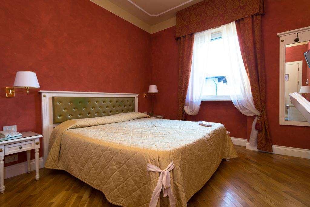 Hotel Gennarino Livorno Phòng bức ảnh