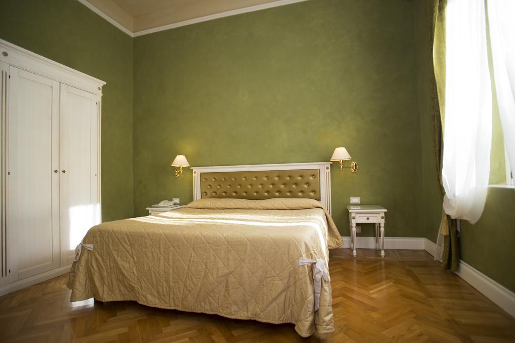 Hotel Gennarino Livorno Phòng bức ảnh