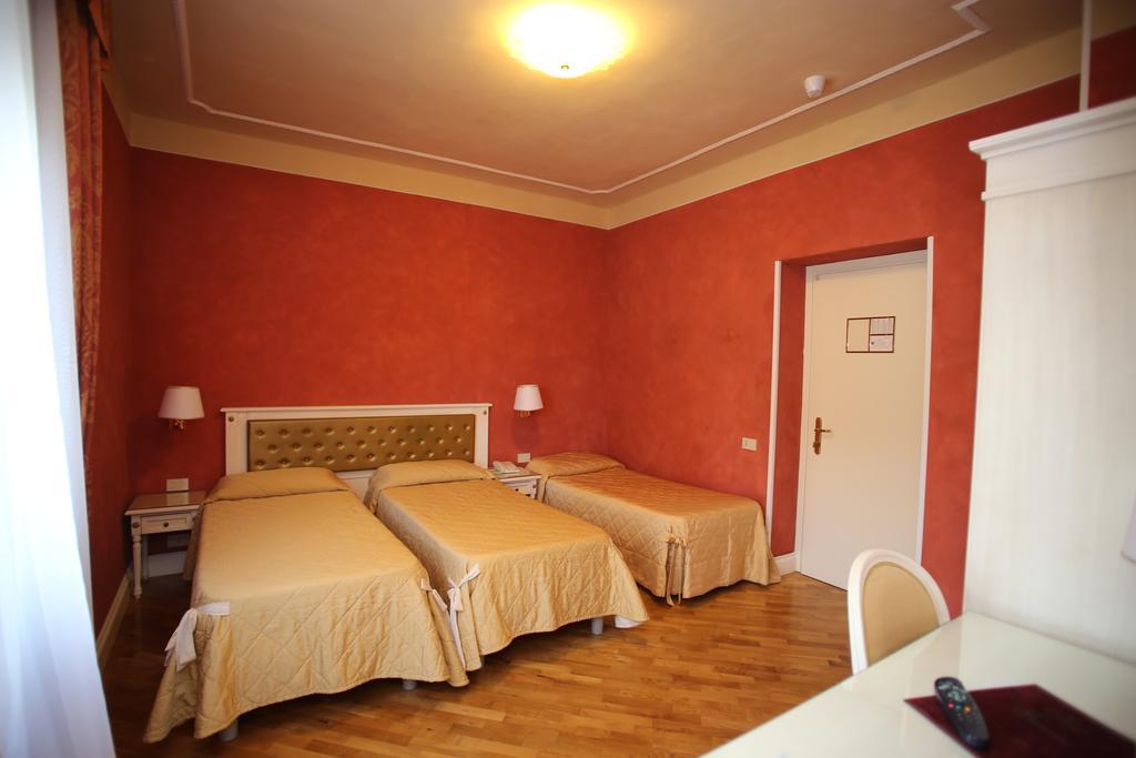 Hotel Gennarino Livorno Phòng bức ảnh