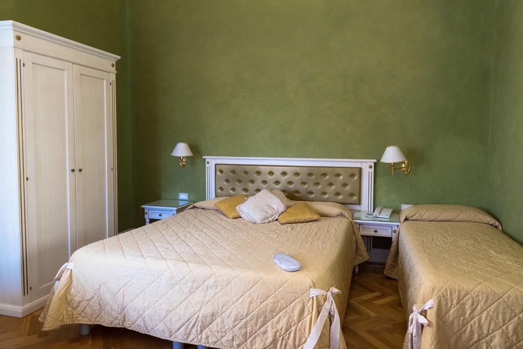 Hotel Gennarino Livorno Phòng bức ảnh
