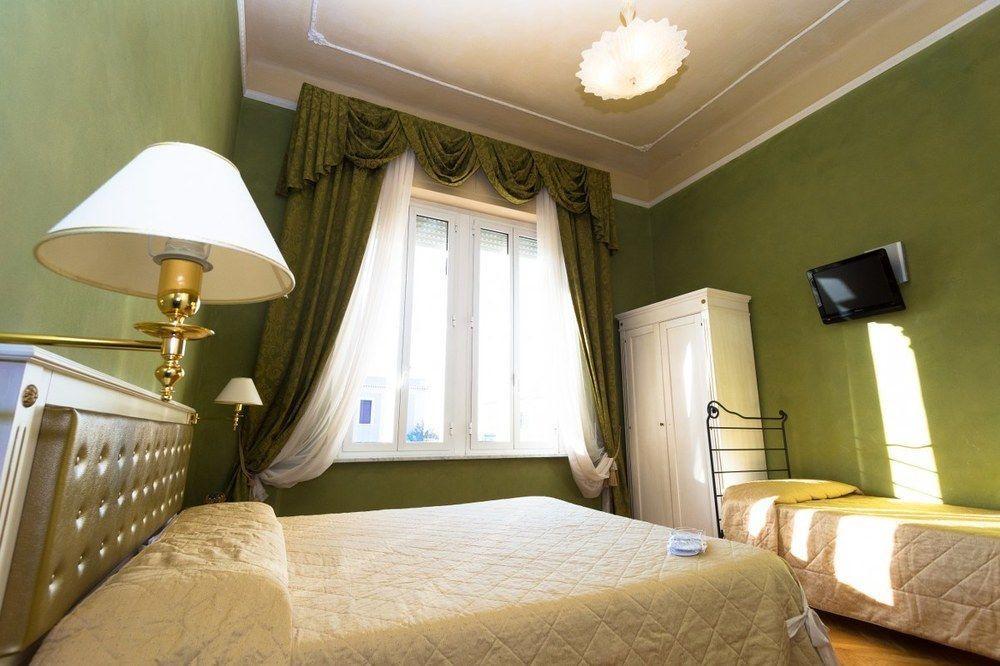 Hotel Gennarino Livorno Ngoại thất bức ảnh