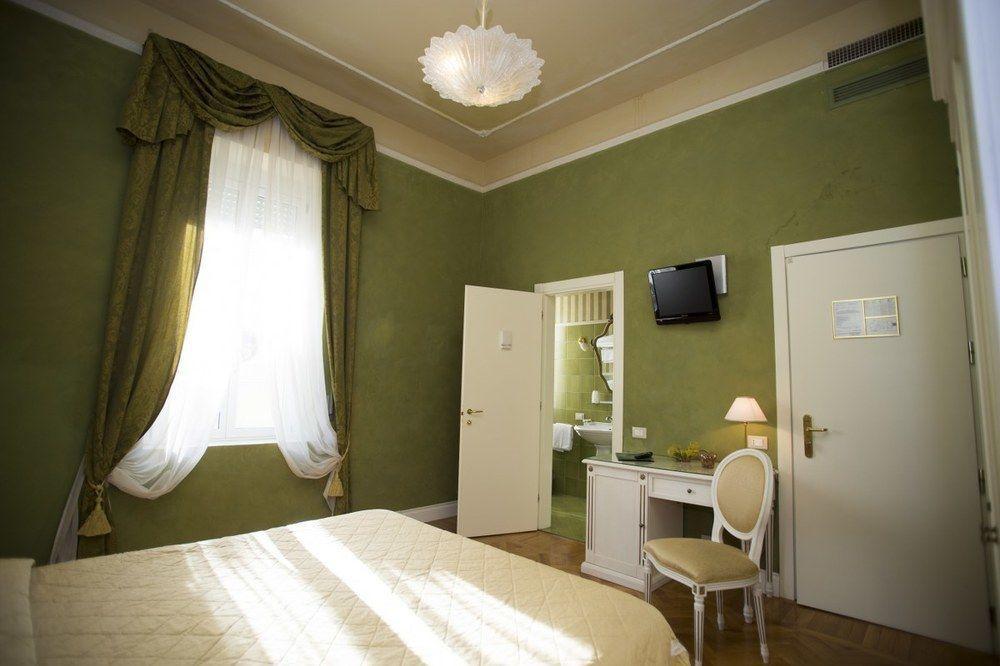Hotel Gennarino Livorno Ngoại thất bức ảnh