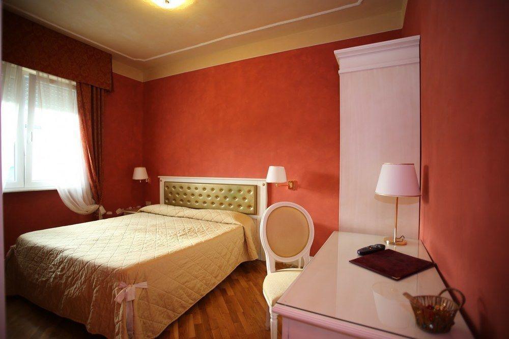 Hotel Gennarino Livorno Ngoại thất bức ảnh
