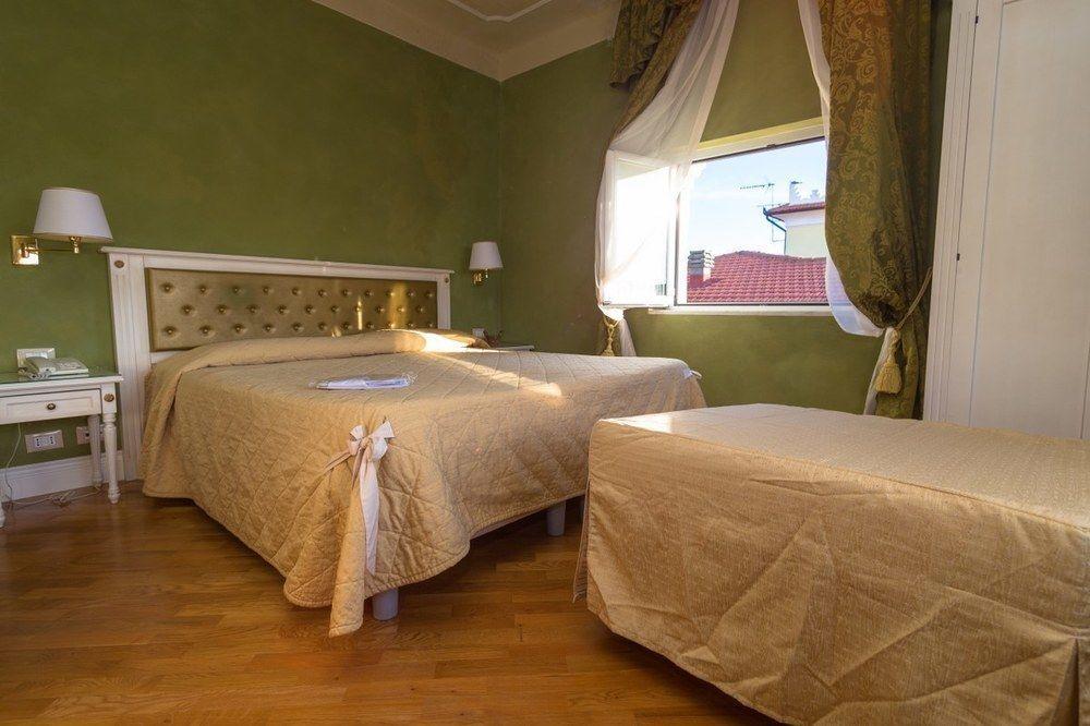 Hotel Gennarino Livorno Ngoại thất bức ảnh