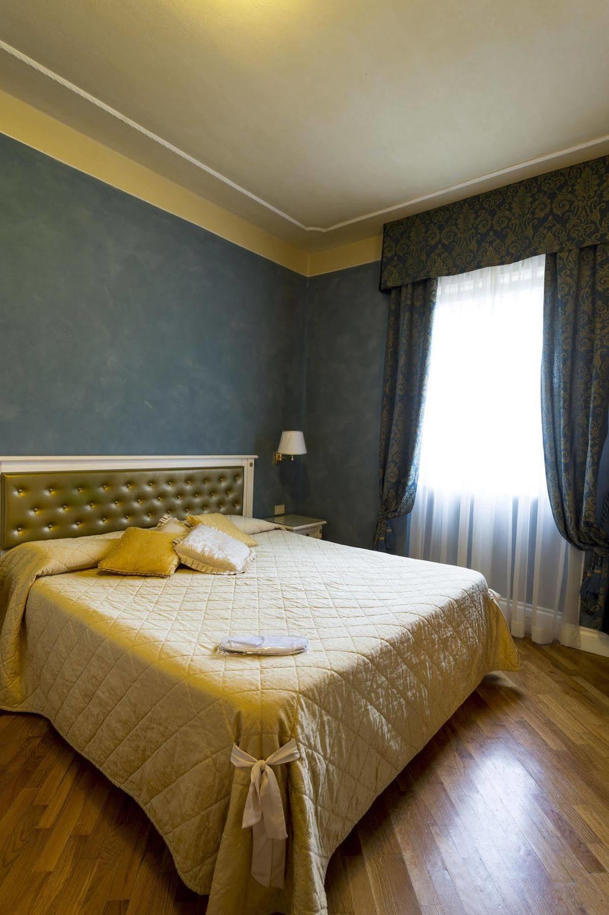 Hotel Gennarino Livorno Ngoại thất bức ảnh