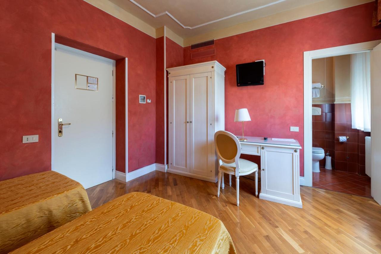 Hotel Gennarino Livorno Ngoại thất bức ảnh